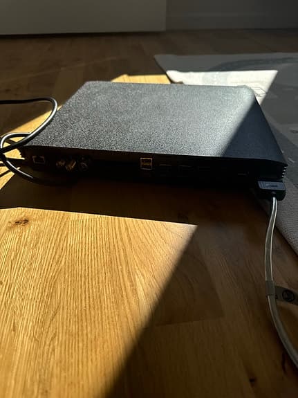 65” Samsung TV med one Connect box