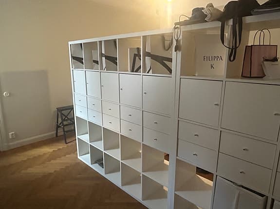 Stor rumsavdelare: 2 st IKEA Kallax (4x4) inkl. massor av lådor & skåp