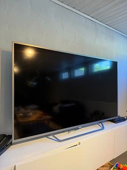 Philips 4K UHD Smart-TV 65 tum svart/silver