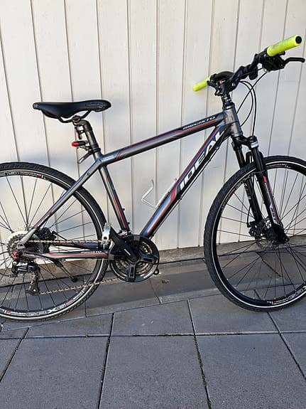 Ideal hybridcykel grå/svart med dämpad framgaffel