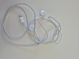 Apple headset med Lightning-kontakt