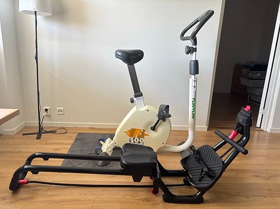 Monark 800 motionscykel med roddmaskin