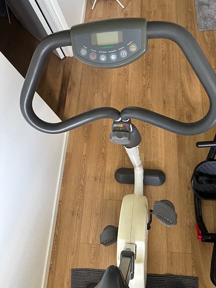 Monark 800 motionscykel med roddmaskin
