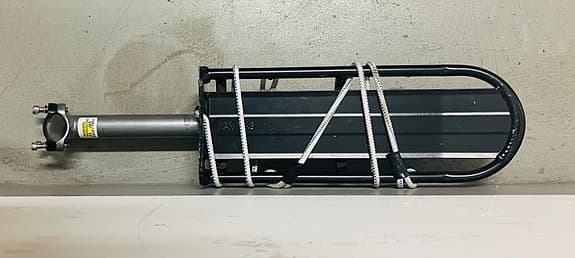 Biltema pakethållare för sadelstolpe (upp till 10kg)