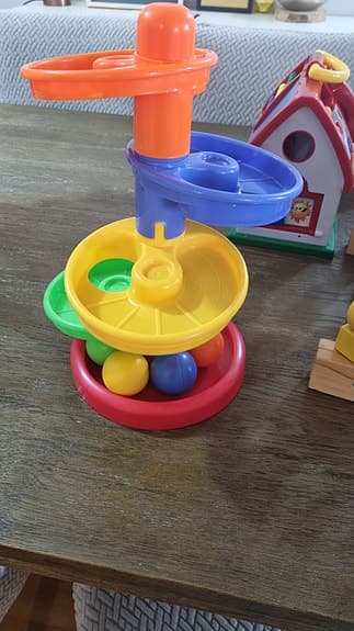 babyleksaker kulbana, stapelringar och dragleksak
