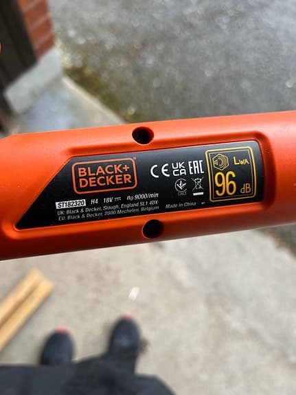 Black+Decker grästrimmer 18V batteridriven orange - med batteri