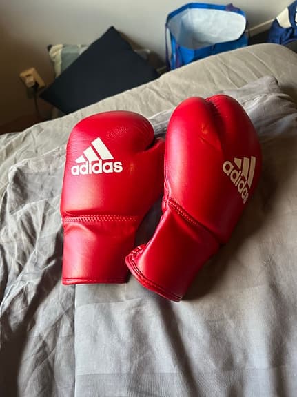 Adidas boxningshandskar röda