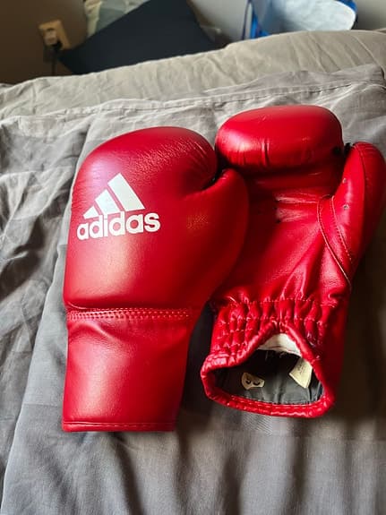 Adidas boxningshandskar röda