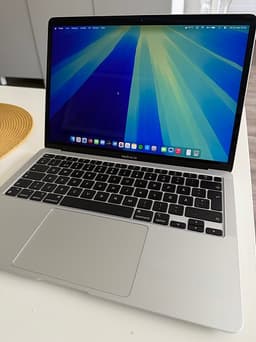 Apple MacBook Air M1 13”