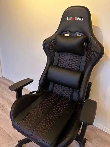 Gamingstol NIBE svart konstläder/röd