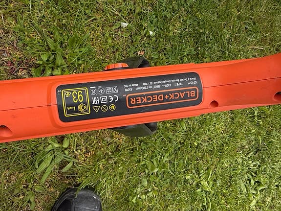 Black & Decker grästrimmer + motorsåg och häcksax