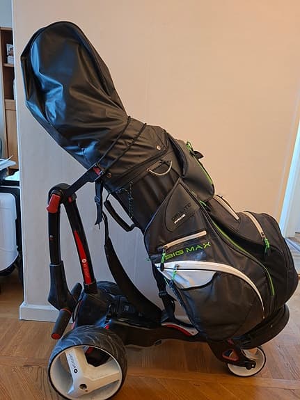 Golfset med klubbor, bag, vagn, motocaddy, med mera