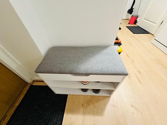 skobänk med förvaring