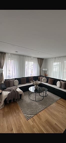 Mio hörnsoffa design Anders Pehrson mörkgrå