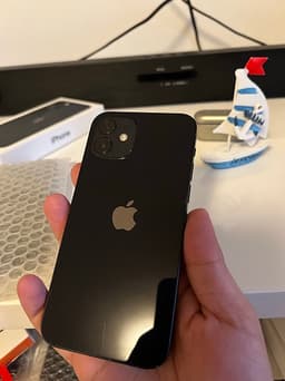 Apple iPhone 12 mobil  svart