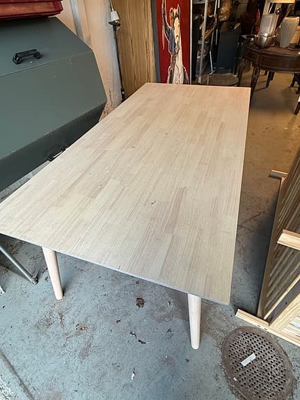 Dining table from Ellos Home