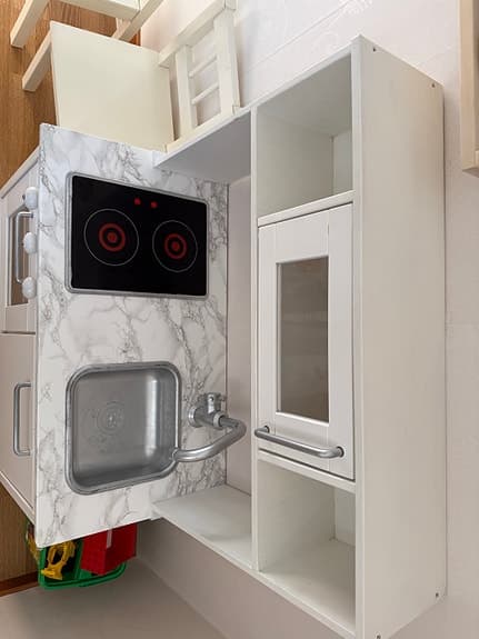 IKEA leksakskök med stolar + tillbehör