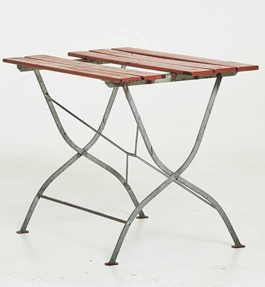 Gammalt trädgårdsbord köpes