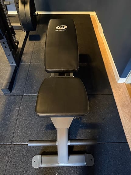 Master Fitness justerbar träningsbänk svart