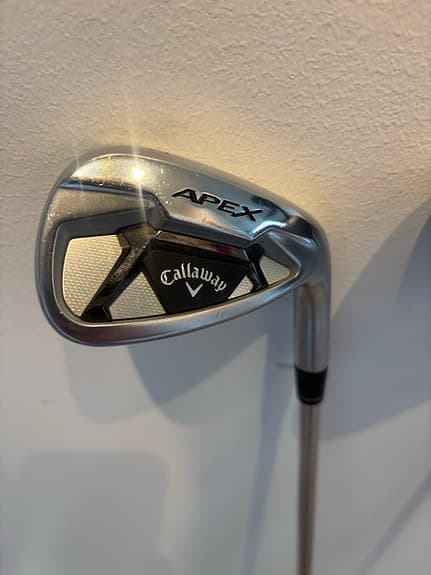 Callaway Apex & Mack Daddy 4 + Titleist wedgar och hybrid golfklubbor
