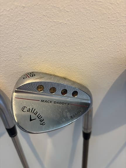 Callaway Apex & Mack Daddy 4 + Titleist wedgar och hybrid golfklubbor
