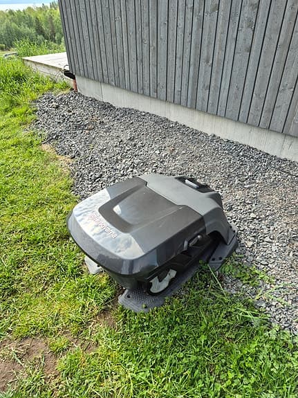Husqvarna Automower 420 och garage 2019