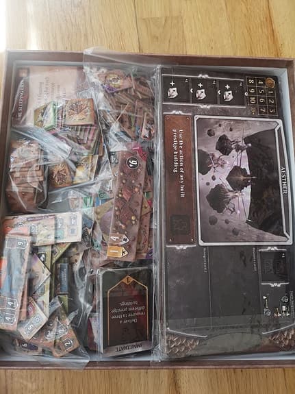 Nytt Founders of Gloomhaven brädspel