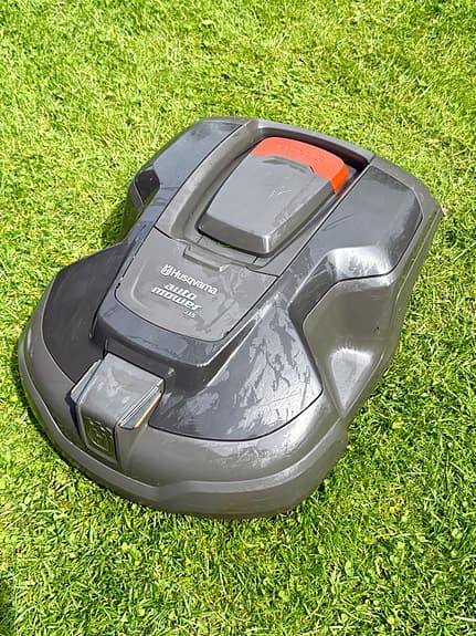 Husqvarna Automower 315 inkl. originalhus – Påkostad & Servad