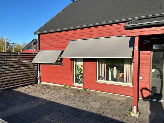 Fönstermarkiser i nyskick