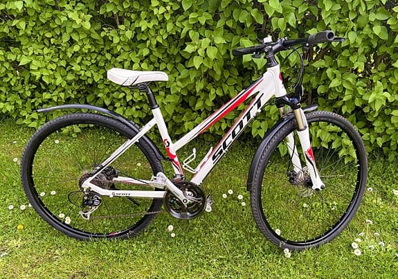 Scott Sportster dam, hybrid