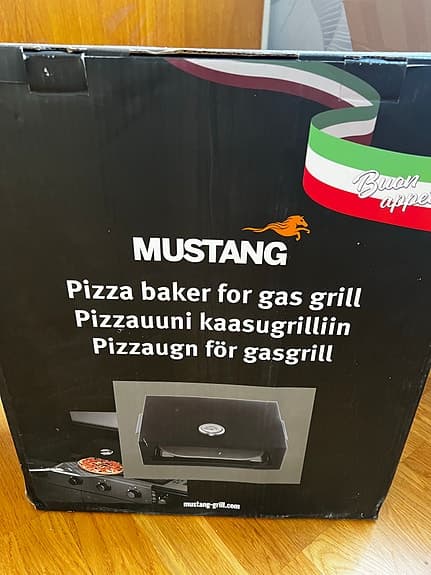 Mustang pizzaugn för gasolgrill