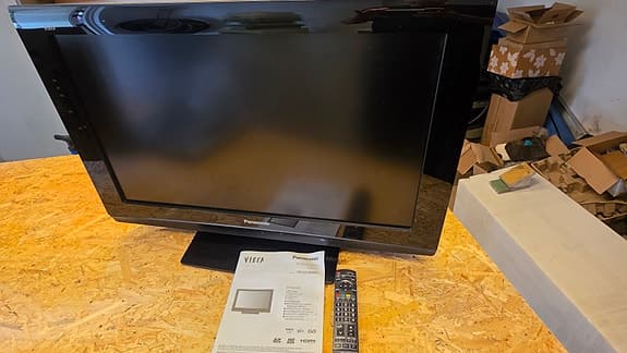 Panasonic TX-32LXD80F