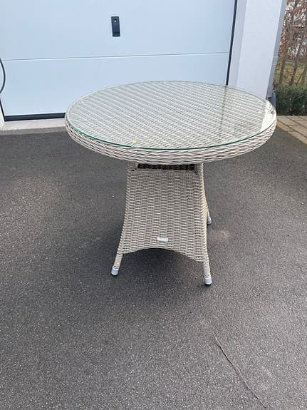 Trädgårdsbord