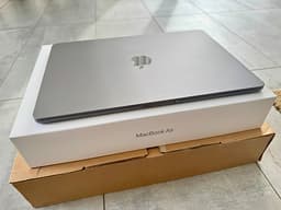 MacBook Air 15" M2 – Rymdgrå | Som ny | Kvitto finns