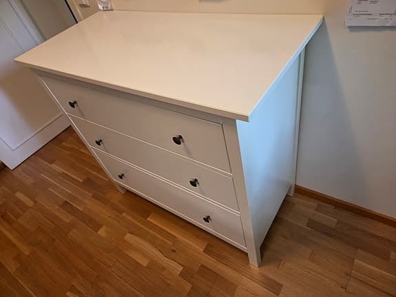 IKEA byrå med 3 lådor vit
