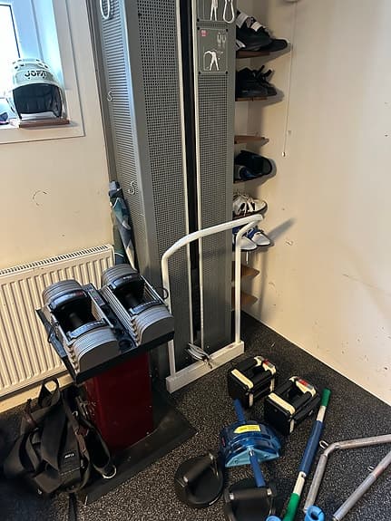 Hemmagym med Olympisk Stång , Viktskivor. GHD Glute, Ställbara Hantlar  ,