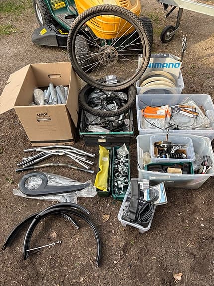 Stort parti cykeldelar blandat Shimano m.m.