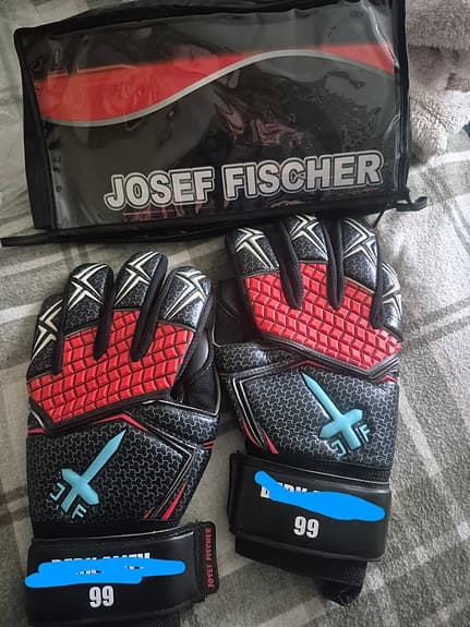 Josef Fischer målvaktshandskar svart/röd