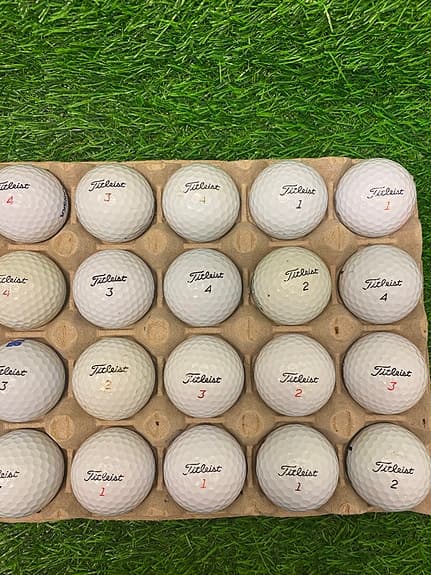 Titleist golfbollar 24-pack vita