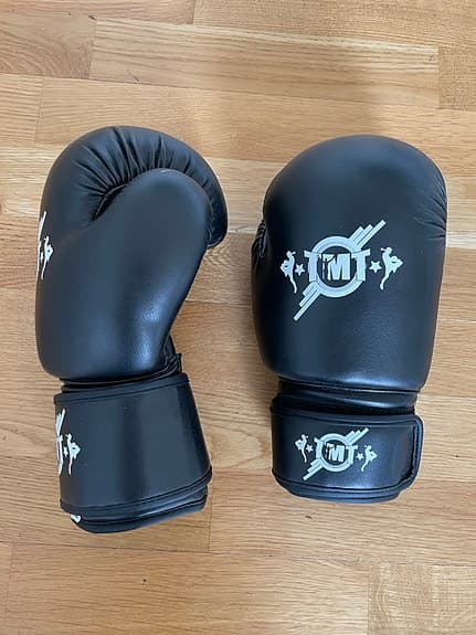 Nordic Fighter boxningshandskar ThaiBoxning 8 oz svart