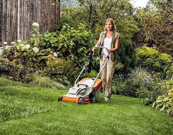 Stihl elgräsklippare RMA 235