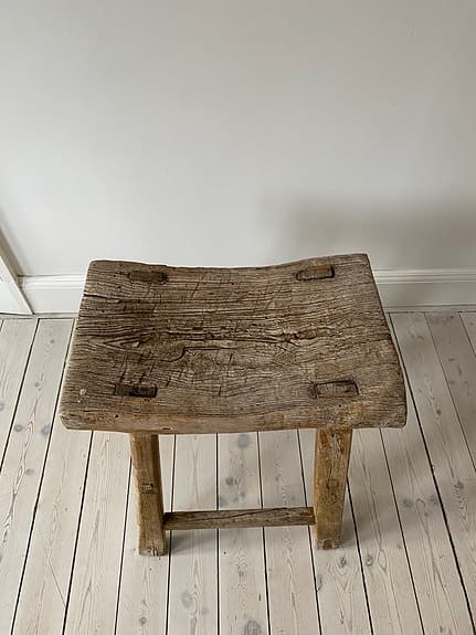 Antik trären pall allmoge mjölkpall wabi sabi