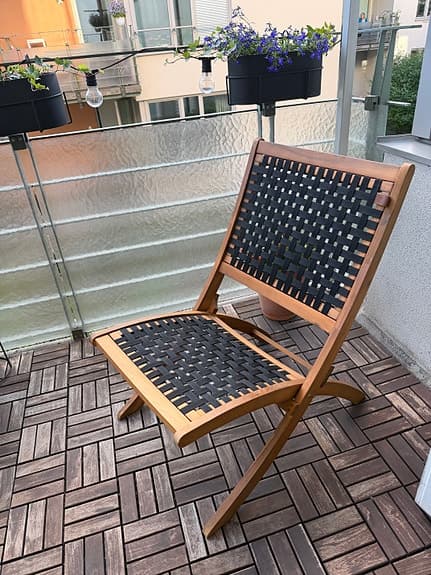 Snygg fällstol som passar både ute som inne