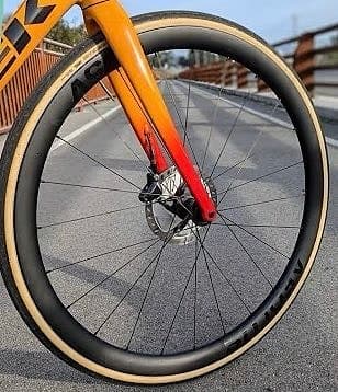 Bontrager Aelous 35V (OANVÄNDA)