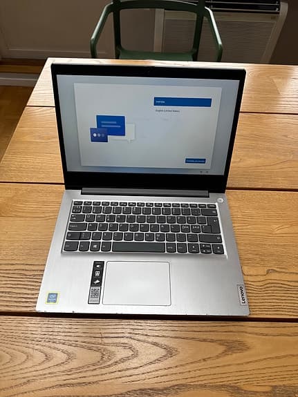 Lenovo IdeaPad 3 14"