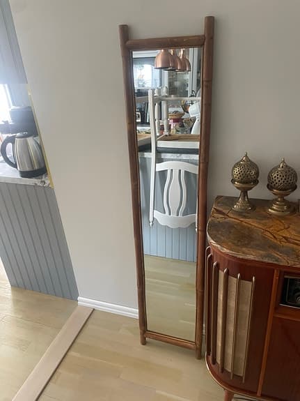 Design House Stockholm spegel helkropp med träram