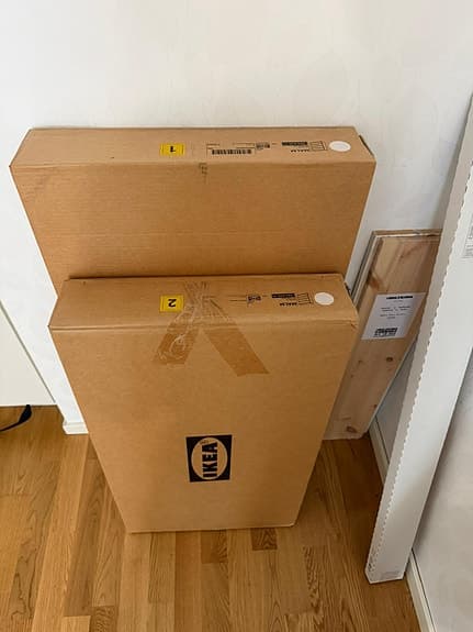 IKEA MALM byrå med 4 lådor säljes. (Oöppnad)