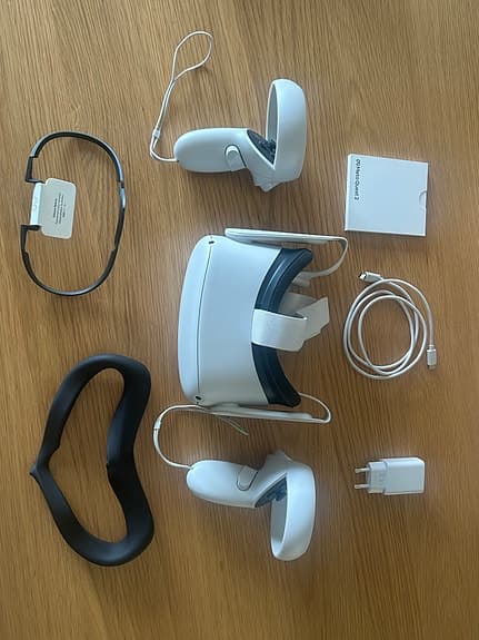 Meta Quest 2 VR-headset vitt med handkontroller