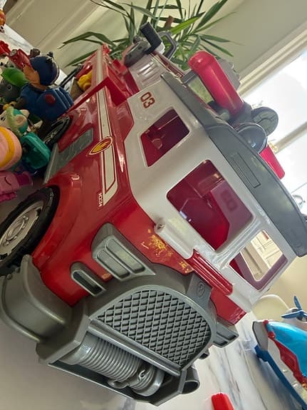 Paw Patrol brandbil med flera figurer