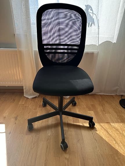 Datorstol svart